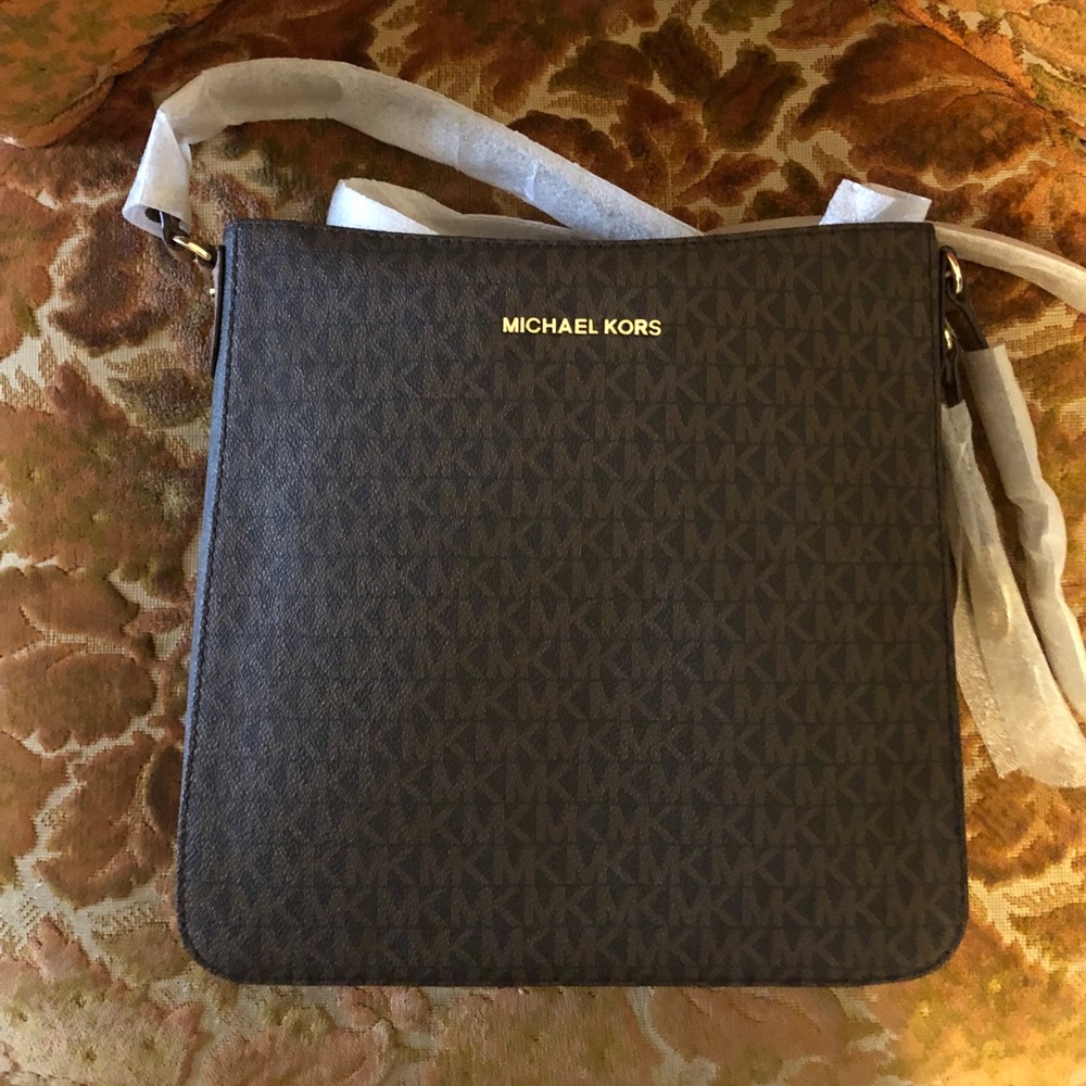 BRAND NEW Michael Kors MK logo bag
